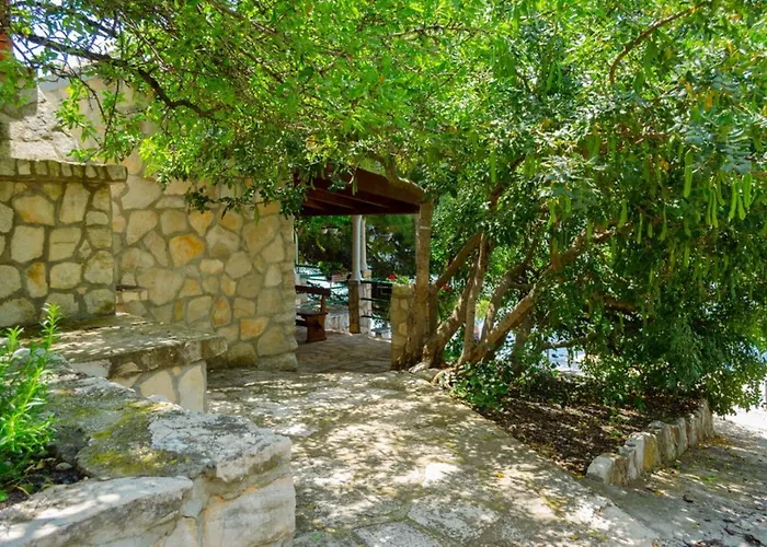 Lukovac * Blato (Korcula)