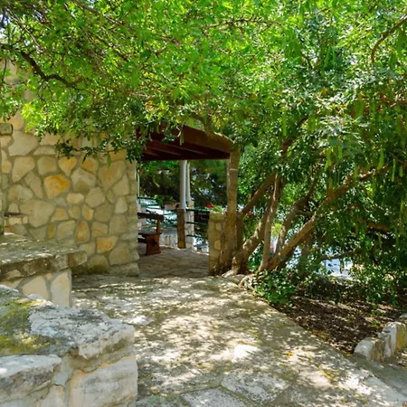 Lukovac * Blato (Korcula)